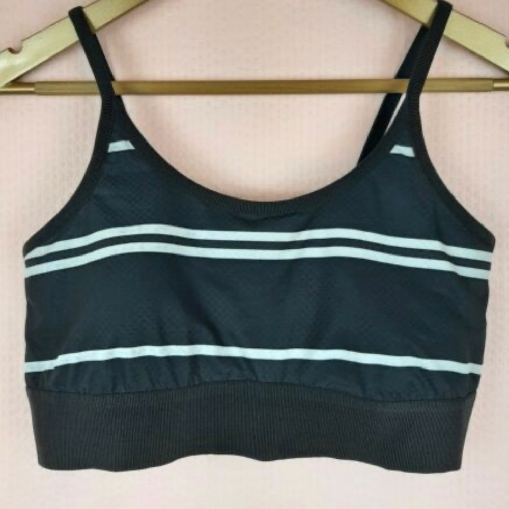 athleta sports bra